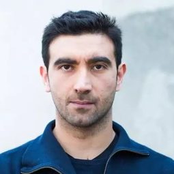 Logan de Carvalho 飾演 Stéphane