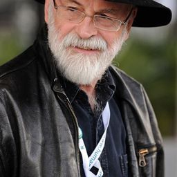 Terry Pratchett - 碟形世界：聖豬老爹演員 飾演The Toymaker