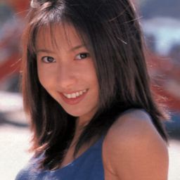 榎本 加奈子 飾演 Komugi Nishimura