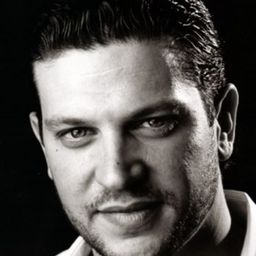 Cristiano Callegaro 飾演 Graziano