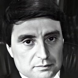 Venyamin Smekhov 飾演 