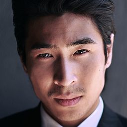 吳育剛 飾演 Casimir Suslowicz