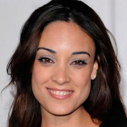 瑪婷娜・古茲曼 飾演 Mar