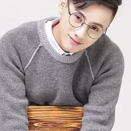 韓金明 飾演 Xiao Dong