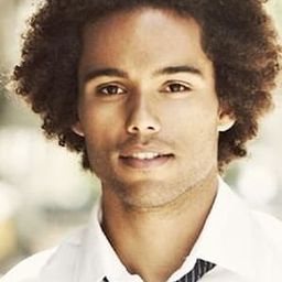 Eric Dearborn - 高校女特務演員 飾演Eric