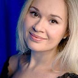 Elena Maximova 飾演 Carmen