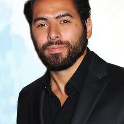 Joe Raffa 飾演 Fletcher