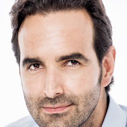 阿圖洛·巴爾巴 飾演 Arturo