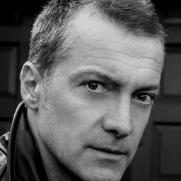 弗朗索瓦蓋塔里 飾演 Pierre