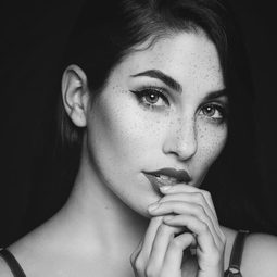 辛蒂亞·賈西亞 飾演 Ceci