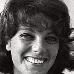 Didi Perego 飾演 Ermelinda, moglie di Pompeo