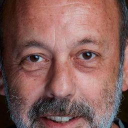 Chema Del Barco 飾演 Juanjo