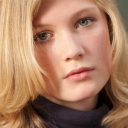 Marion Chabassol 飾演 Charlotte