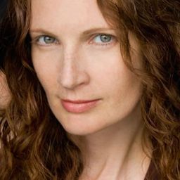 Reagan Leonard 飾演 Stephanie LaFarge