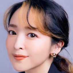 潘惠美 - 櫻の園 -さくらのその-演員 飾演Haruka Wada