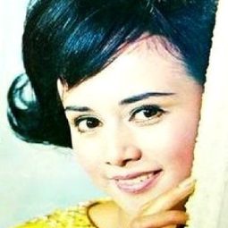 湯蘭花 飾演 Jen Ching