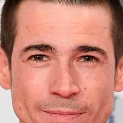 胡安·荷西·巴勒斯塔 - 行走的正義演員 飾演Lucio