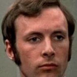 Robert Swann 飾演 Greg Dyson