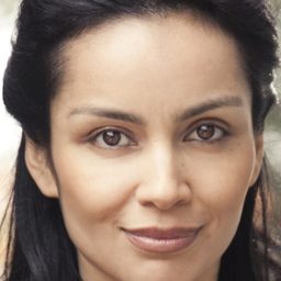 克莉絲汀娜·康蒂絲 飾演 Solana Talbot