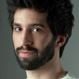 Mateus Ribeiro 飾演 Sandro