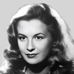 María Rosa Salgado 飾演 Emma Cortadel