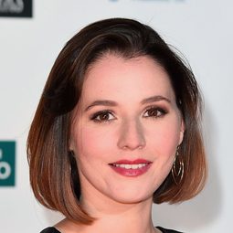 夏莉·墨菲 - 北歐人：維京傳奇演員 飾演Inghean