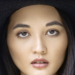 Elisa Lau 飾演 Jen Chen