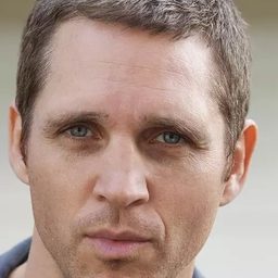 Andre Brook 飾演 Steve McQueen