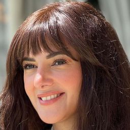 Donia Samir Ghanem 飾演 نوال