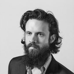 Father John Misty 飾演 P-22
