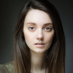 坦雅雷諾茲 飾演 Rebecca Henshaw