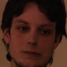 Dustin James Ashley 飾演 Kyle (as Dustin Ashley)
