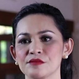 Aleza Shadan - 任務：摧毀愛情演員 飾演Ibu Nita
