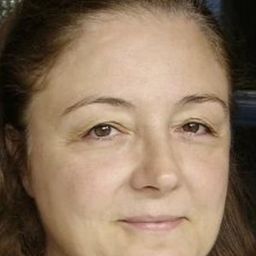 Brigitte De Villepoix 飾演 Marilou