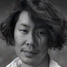 Natee Aekwijit 飾演 Prasert