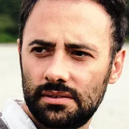 Xavier Gallais - 三生有幸演員 飾演Médecin VIH