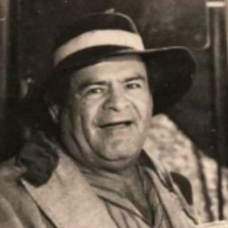 Gerardo Zepeda 飾演 Elefante