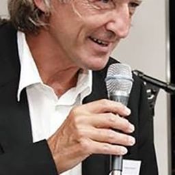 Thomas Koerfer 飾演 Self