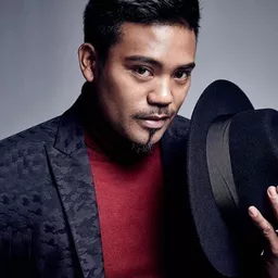 撒基努 飾演 Producer / Ah Zhong