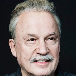 Giorgio Moroder - 被解放的蠢朋克演員 飾演Self