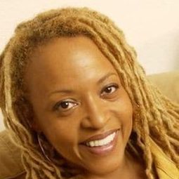 Cassandra Wilson 飾演 