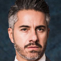 摩伊西斯·亞利斯門帝 飾演 