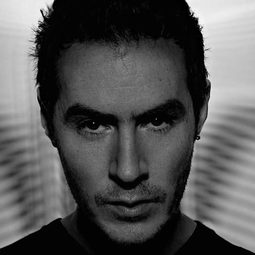 Robert del Naja 飾演 