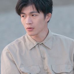 周健瑜 飾演 Yei