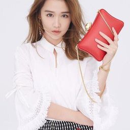 毛娜 飾演 Ling Long