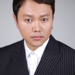 金民教 飾演 Jung-shim (young monk)