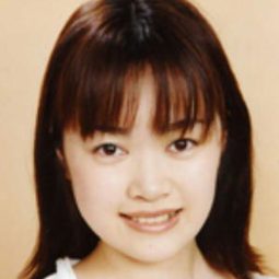 菊地ゆうみ - 小さい潜水艦に恋をしたでかすぎるクジラの話演員 飾演Yoshie (voice)