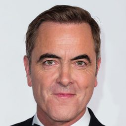 James Nesbitt 飾演 Constable Hubert Porter