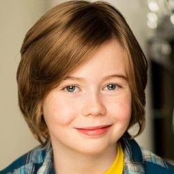 Lochlan Ray Miller - 沒有聲音的女人們演員 飾演Julius