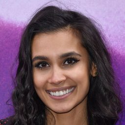 Sophia Taylor Ali 飾演 